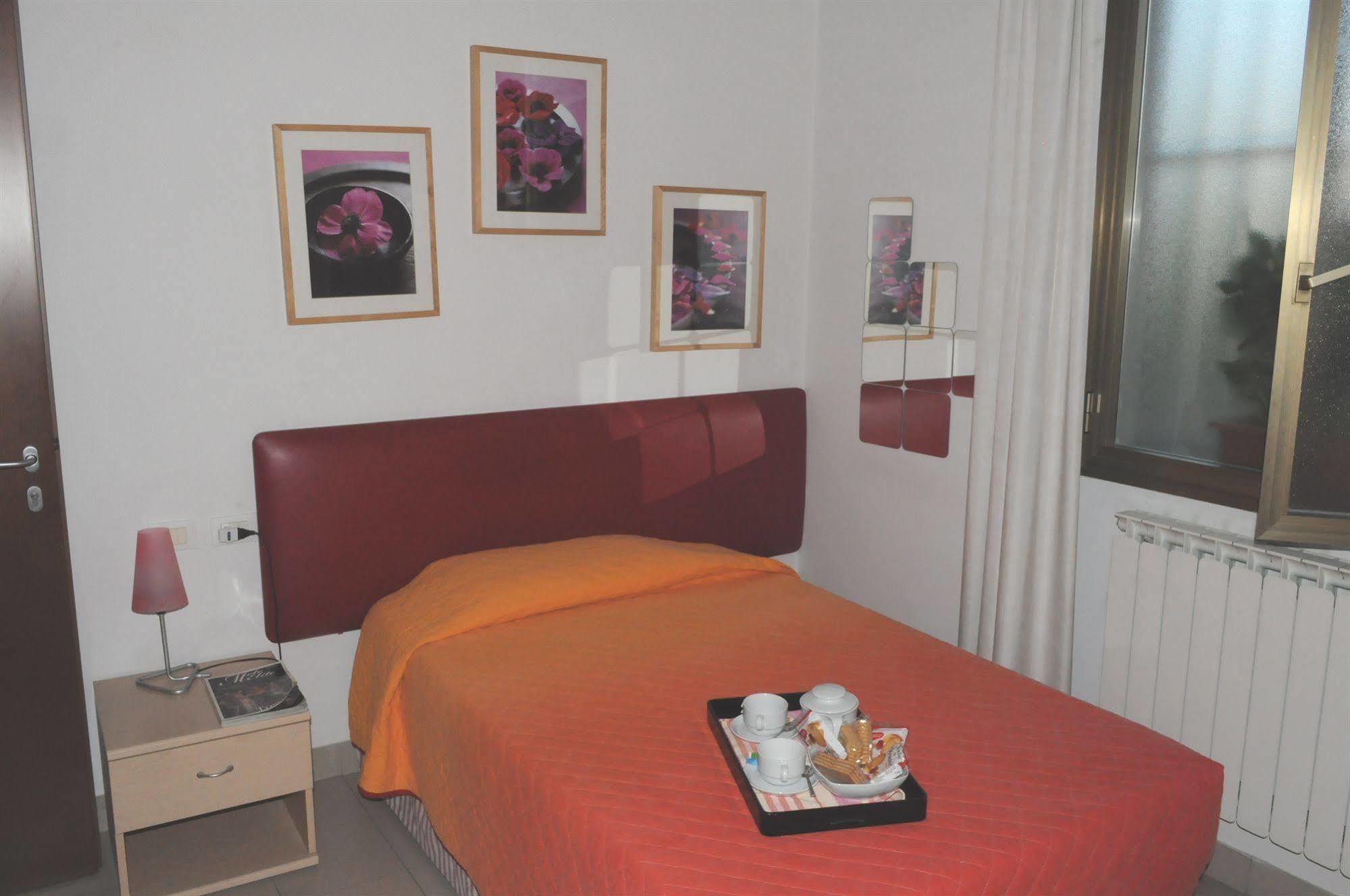 סיניה Marinetta Bed & Breakfast מראה חיצוני תמונה