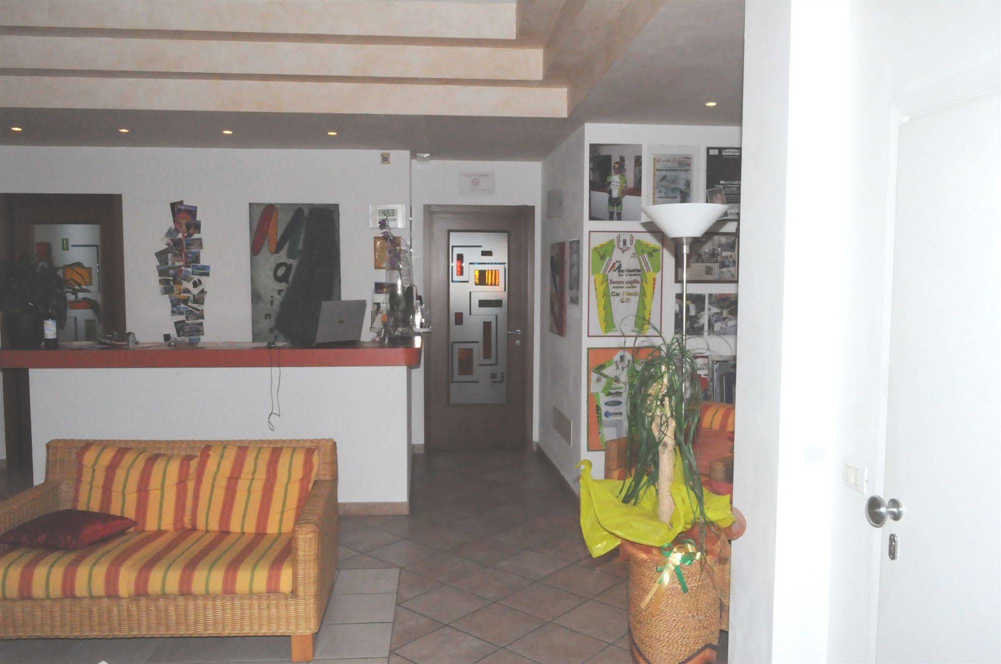 סיניה Marinetta Bed & Breakfast מראה חיצוני תמונה